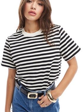 & Other Stories Striped T-shirt Size 4 Black and White